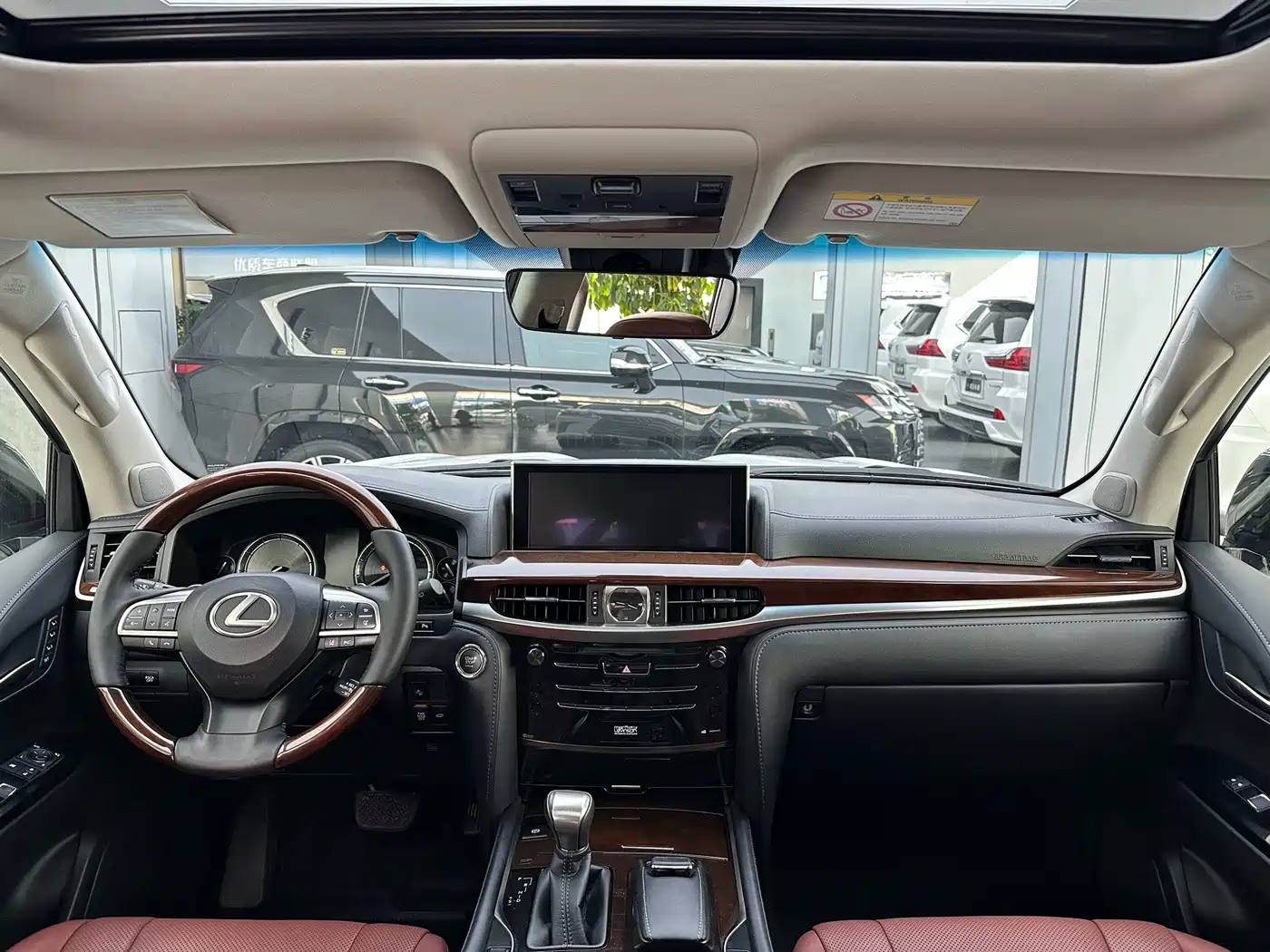 Lexus LX 2017 570 Prestige Luxury фото 6