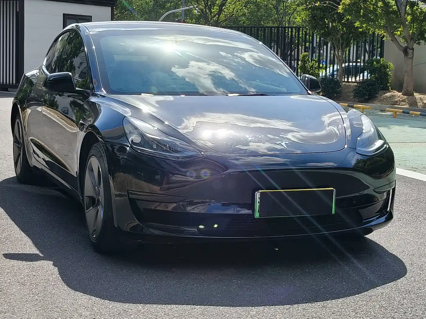 Фото 3 - Tesla Model 3