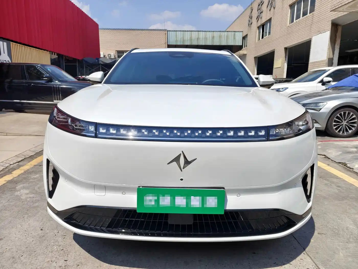 Dongfeng eπ008, миниатюра 2