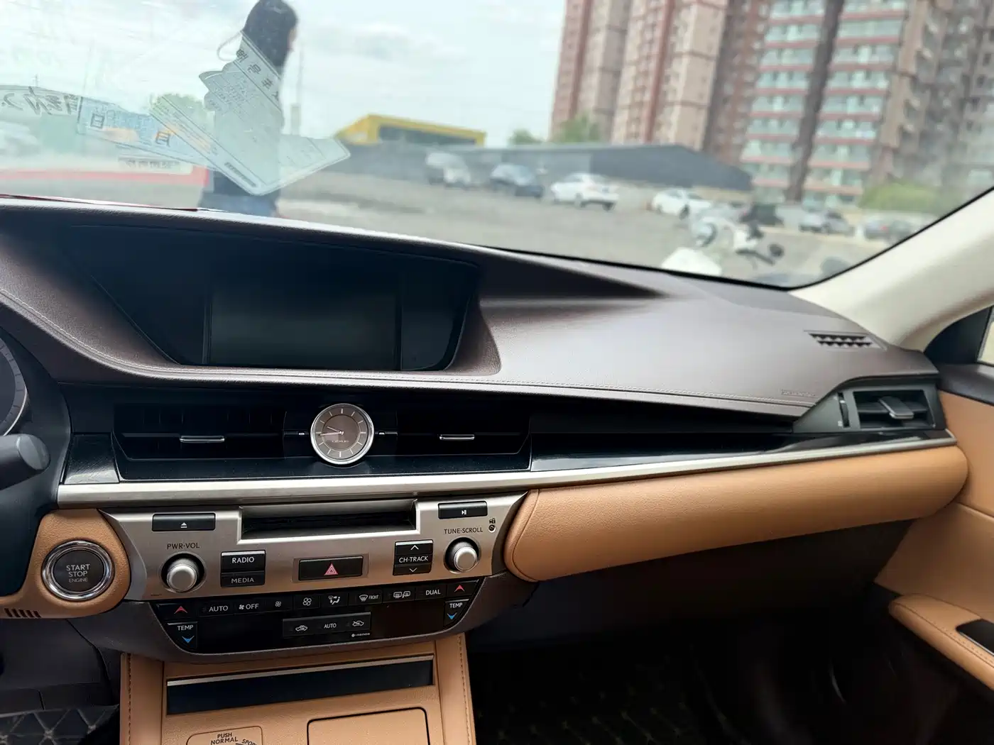 Lexus ES 2015 200 Elite Edition фото 15