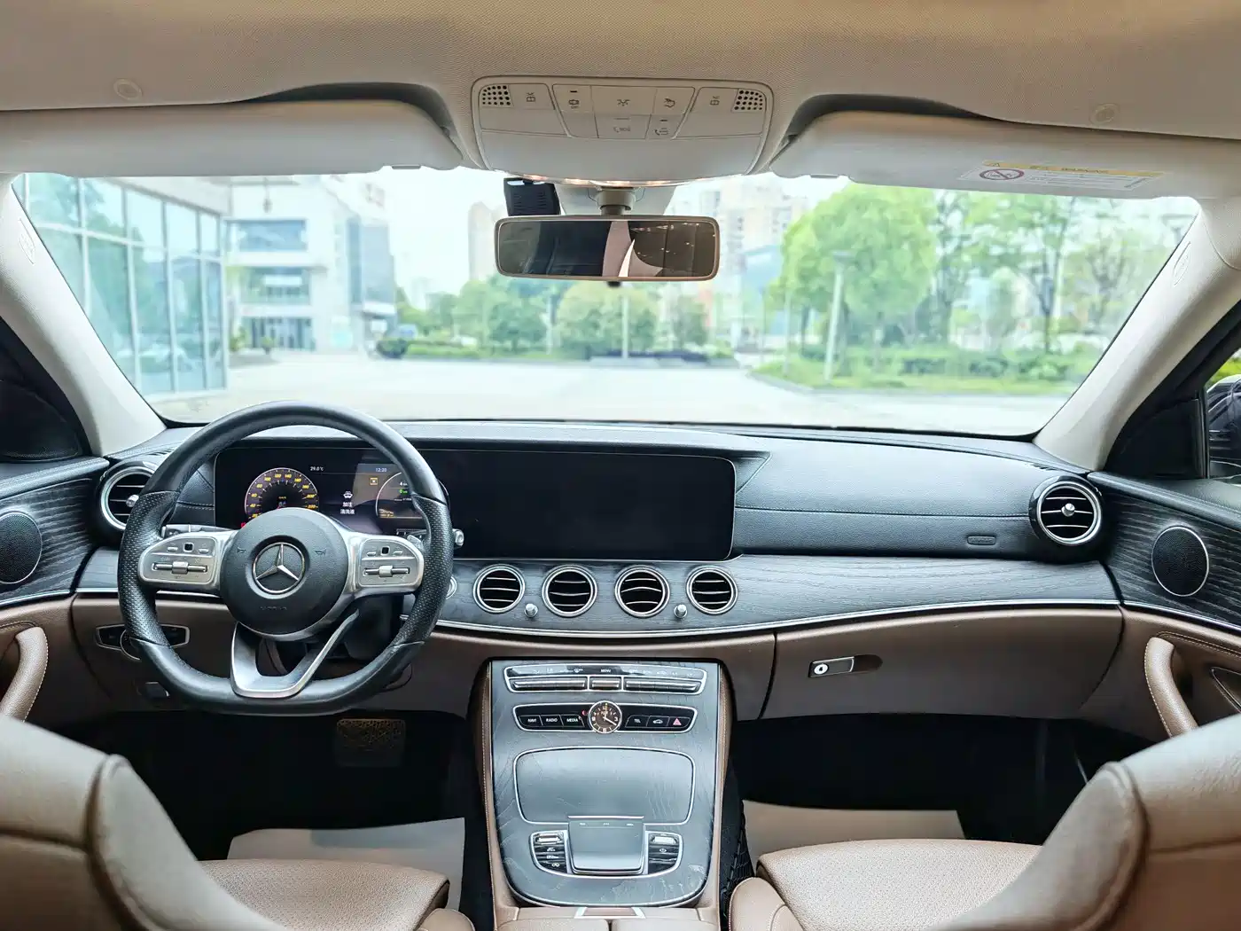 Mercedes-Benz E-Class 2020 Model E 260 L Sport фото 5