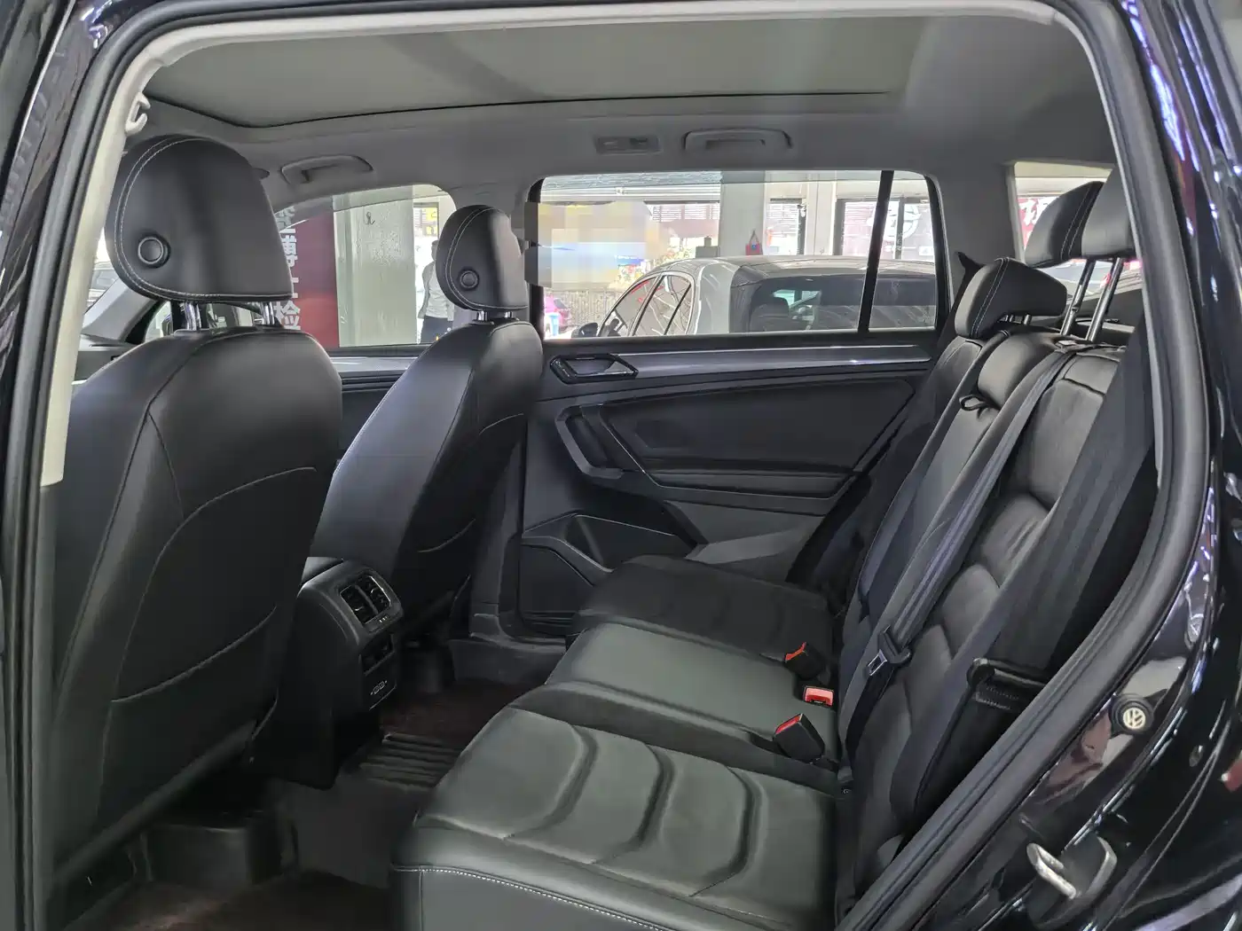 Volkswagen Tiguan L 2021 330TSI Automatic 2WD R-Line Premium фото 9