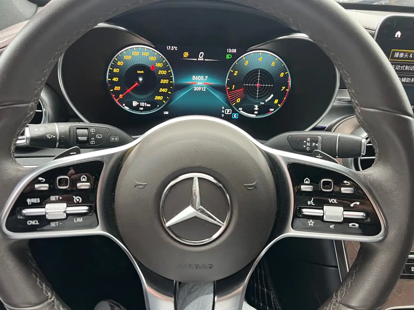 Mercedes-Benz GLC 2022 Facelift GLC 260 L 4MATIC Luxury Model фото 7