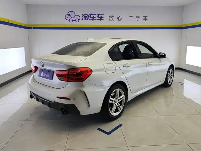 BMW 1 Series 2021 Facelift 120i M Sport Shadow Edition — фото 3