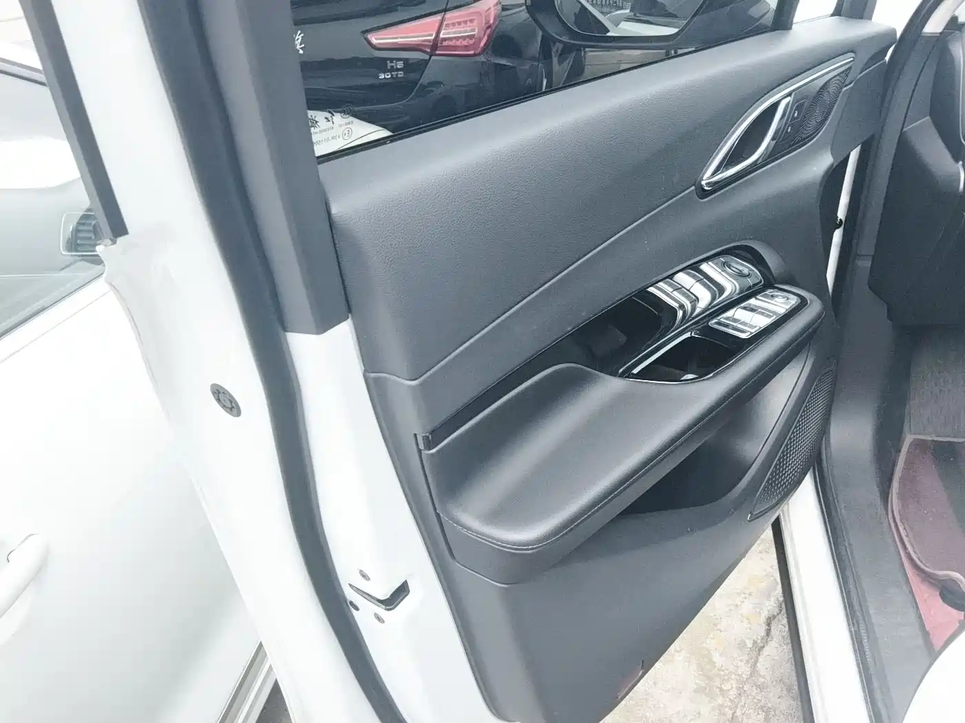 Hongqi HS3 2023 1.5T 2WD Brave Edition фото 7