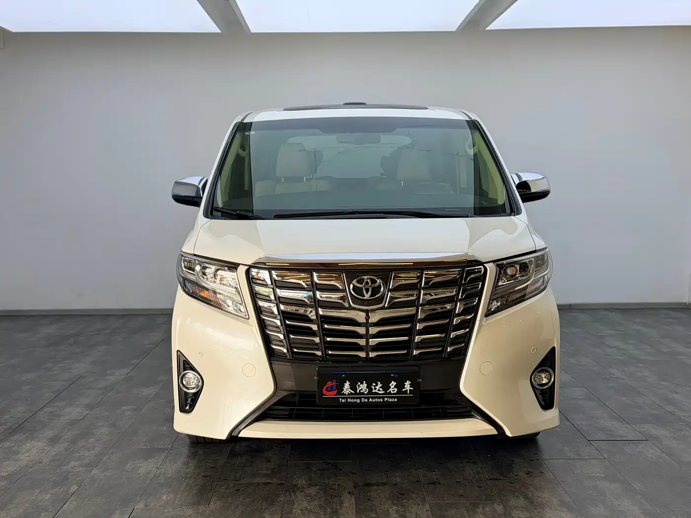 Toyota Alphard 2018 3.5L Luxury фото 3