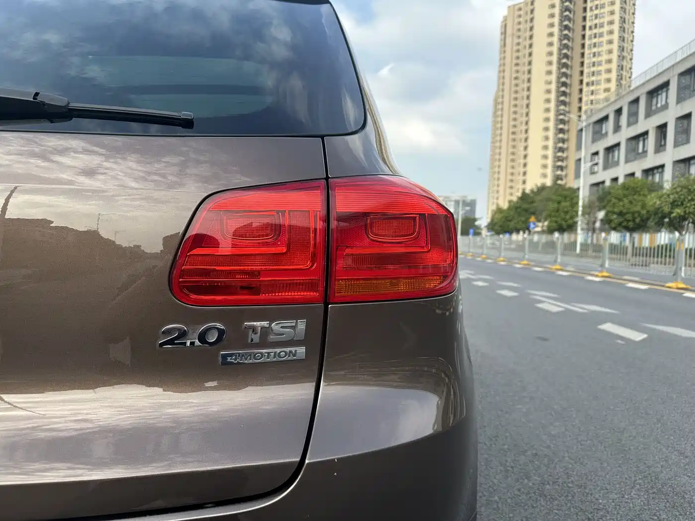 Volkswagen Tiguan 2012 2.0TSI Comfort фото 9