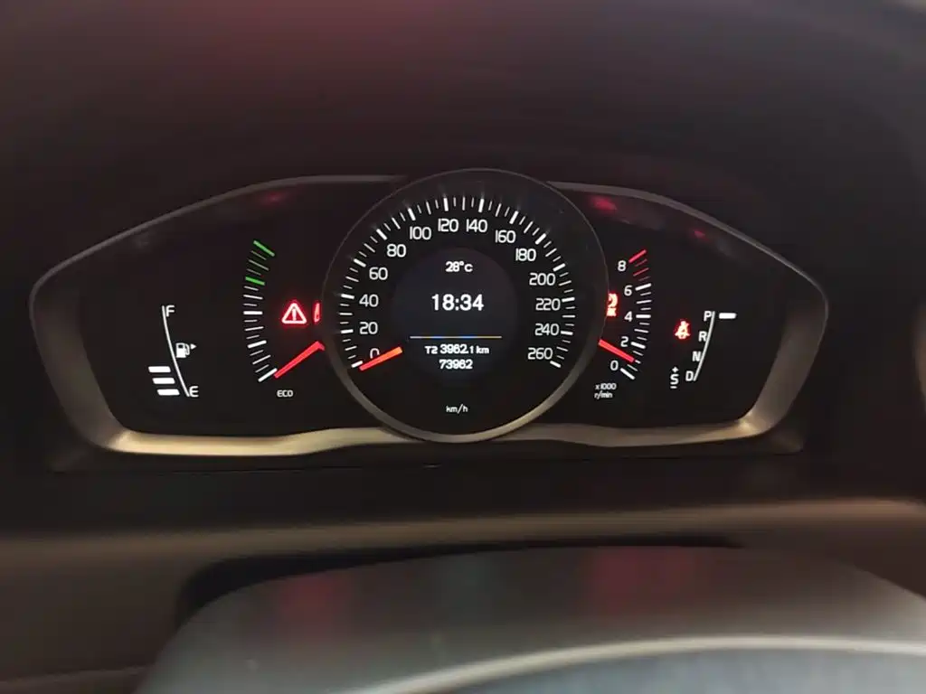 Фото 12 - Volvo XC60
