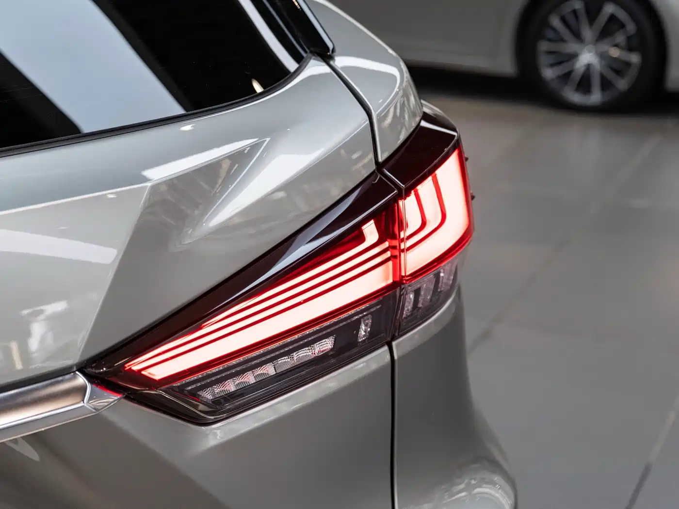 Lexus RX 2020 Facelift 300 AWD Elegance Edition фото 7