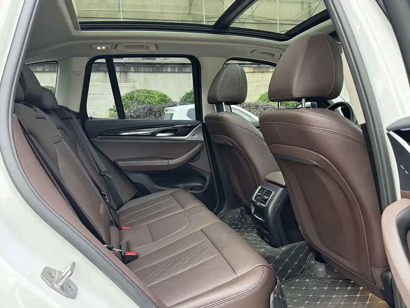 BMW iX3 2022 Facelift Leading Model фото 9