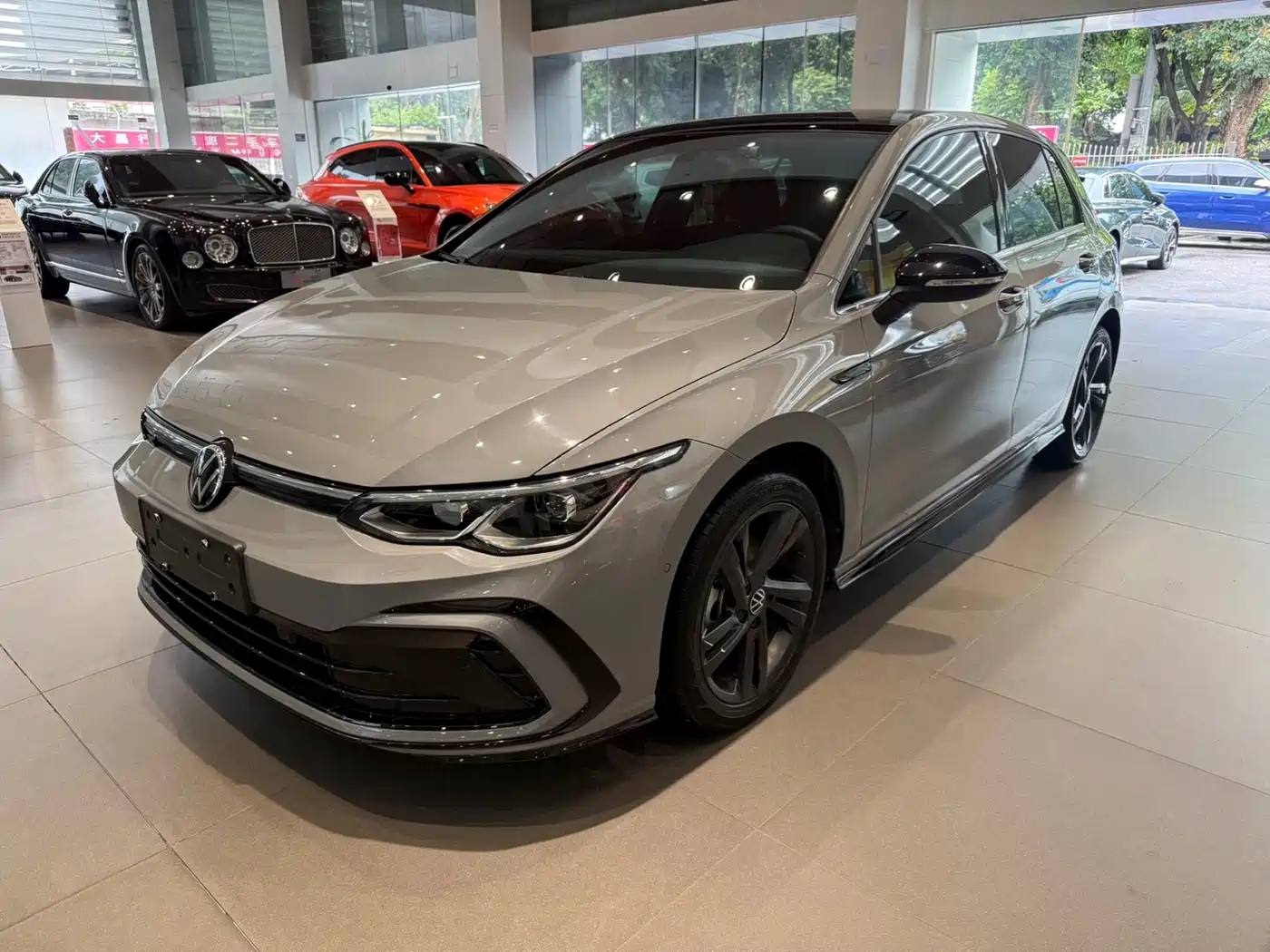 Volkswagen Golf 2023 Model 280TSI DSG R-Line
