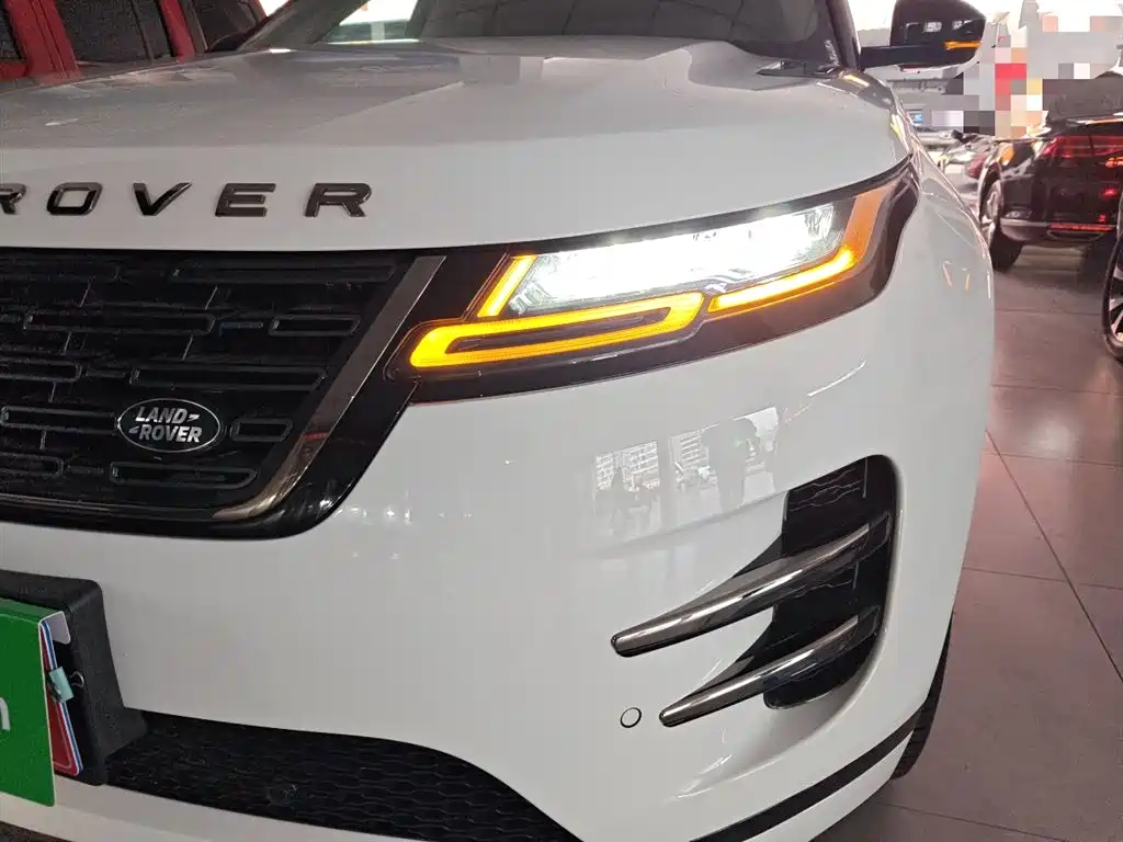 Land Rover Range Rover Evoque 2024 Range Rover Evoque L 249PS Light Master Edition фото 18