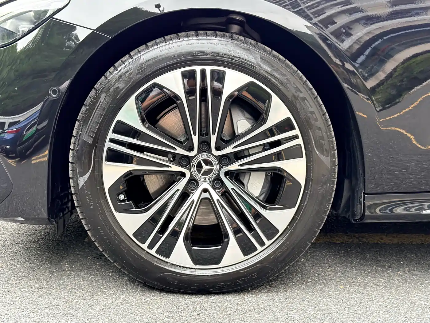 Mercedes-Benz E-Class 2024 E 300 L Fashion Sport фото 20