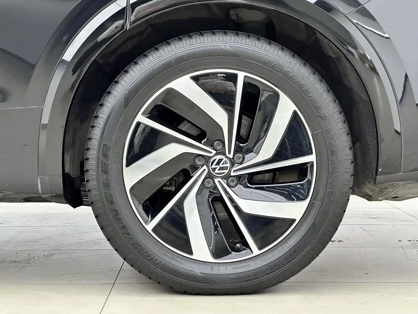 Volkswagen Viloran 2020 330TSI Luxury Edition фото 16