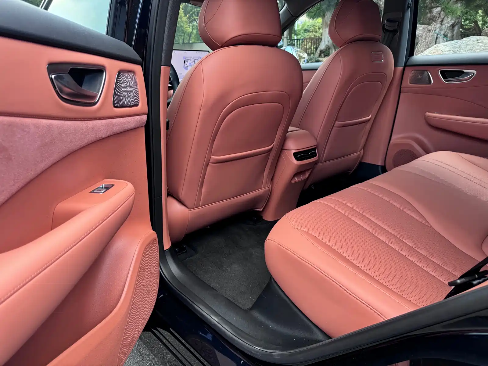 صورة 10 - Shangjie SUV