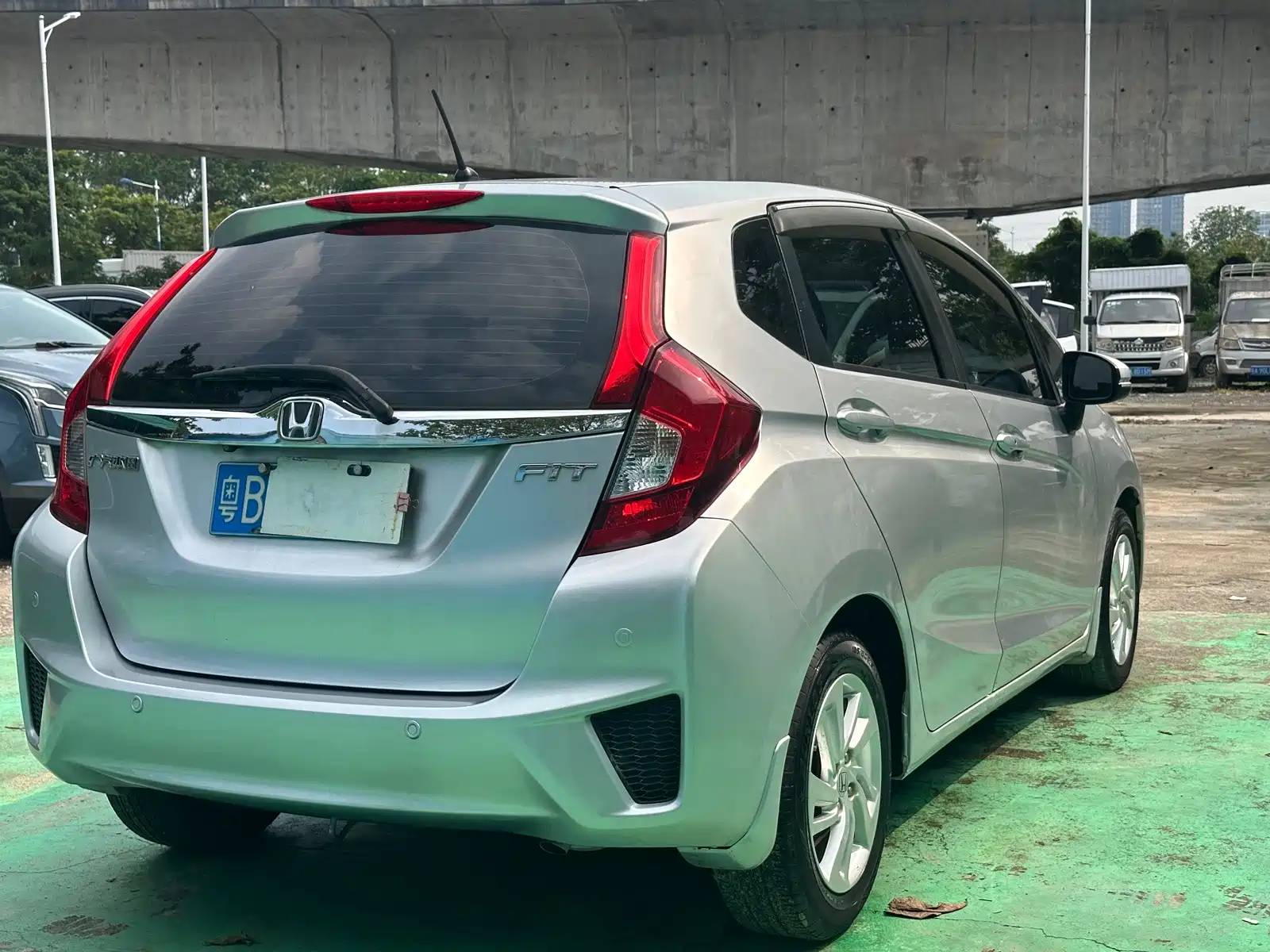 Photo 7 - Honda Fit