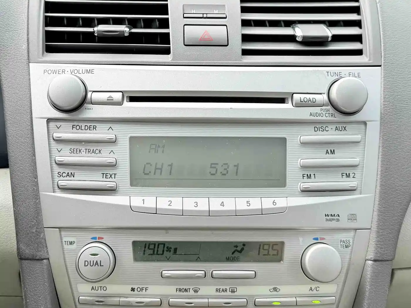 Toyota Camry 2009 Model 240G Luxury Edition фото 18