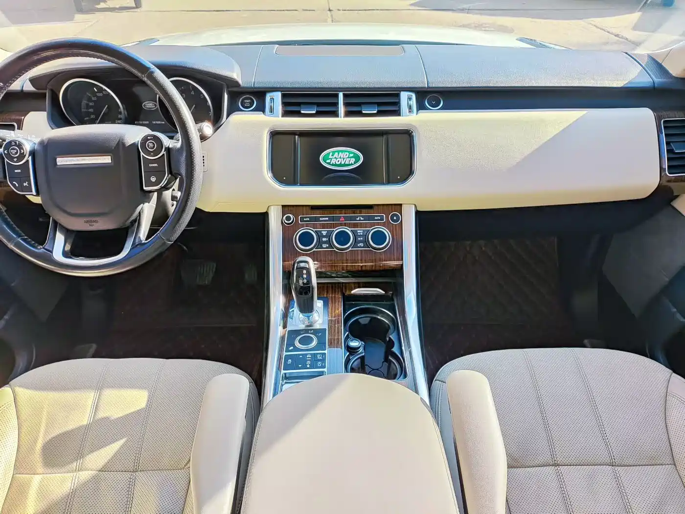 Фото 8 - Land Rover Range Rover Sport