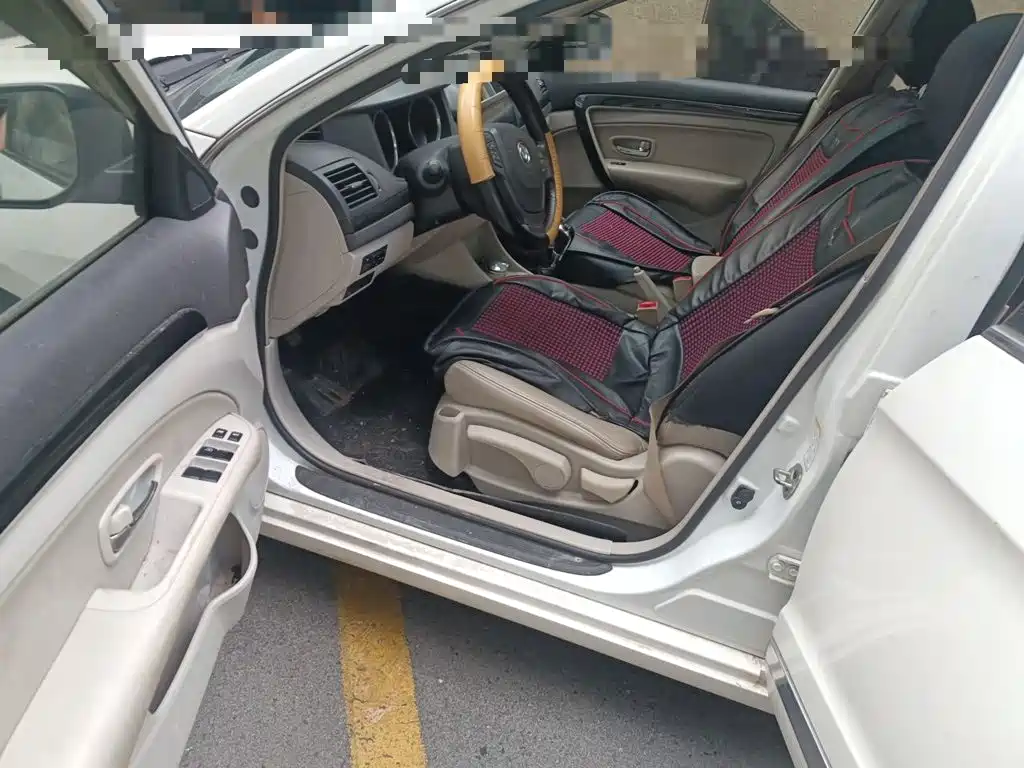 Dongfeng Aeolus Dongfeng Fengshen A60 2016 2016 1.5L Manual Premium