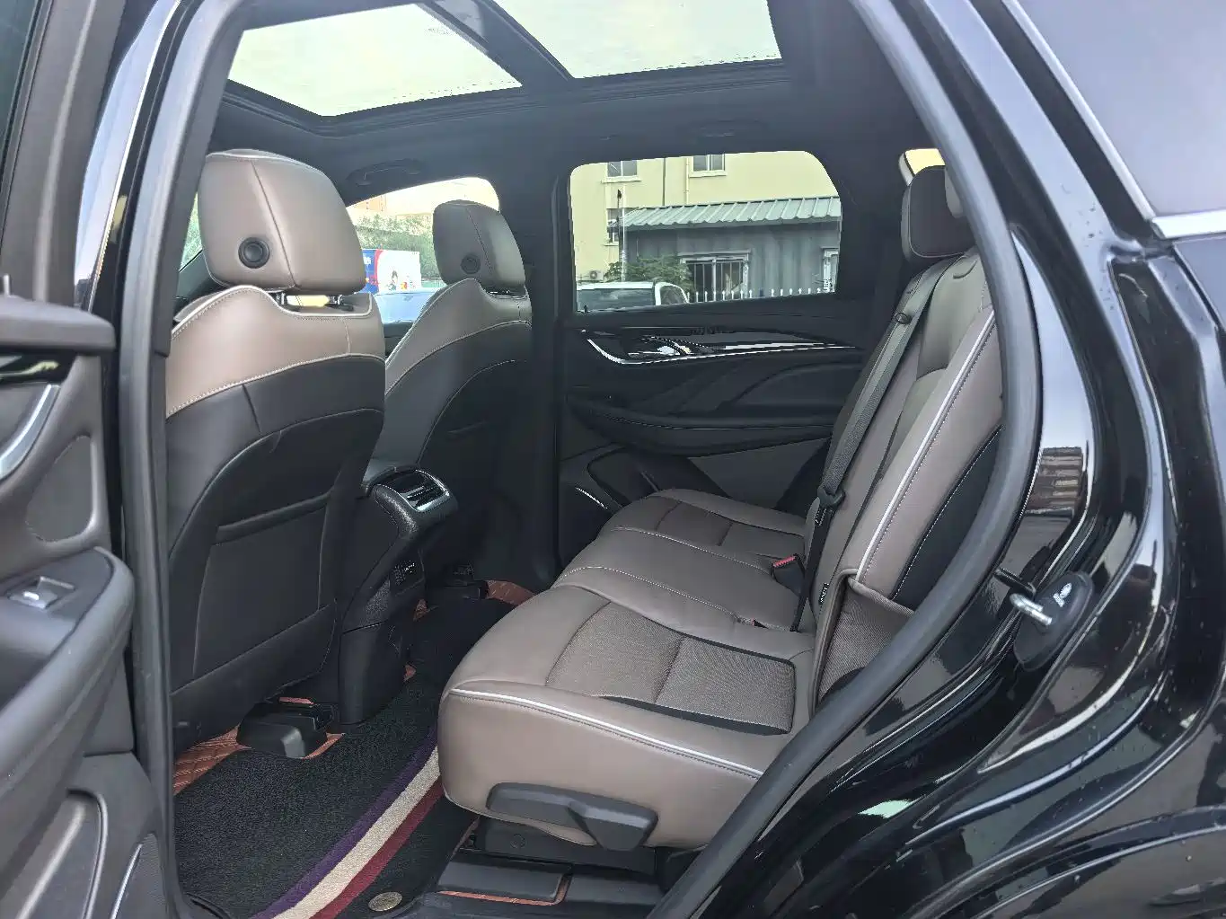 Фото 5 - Buick Enclave