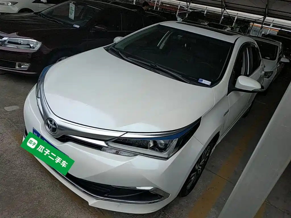 Toyota Corolla 2017 Facelift Hybrid 1.8L E-CVT Elite Edition