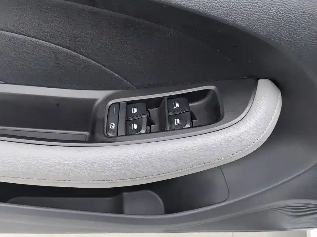 Roewe Ei5 2018 2018 Internet Luxury Edition