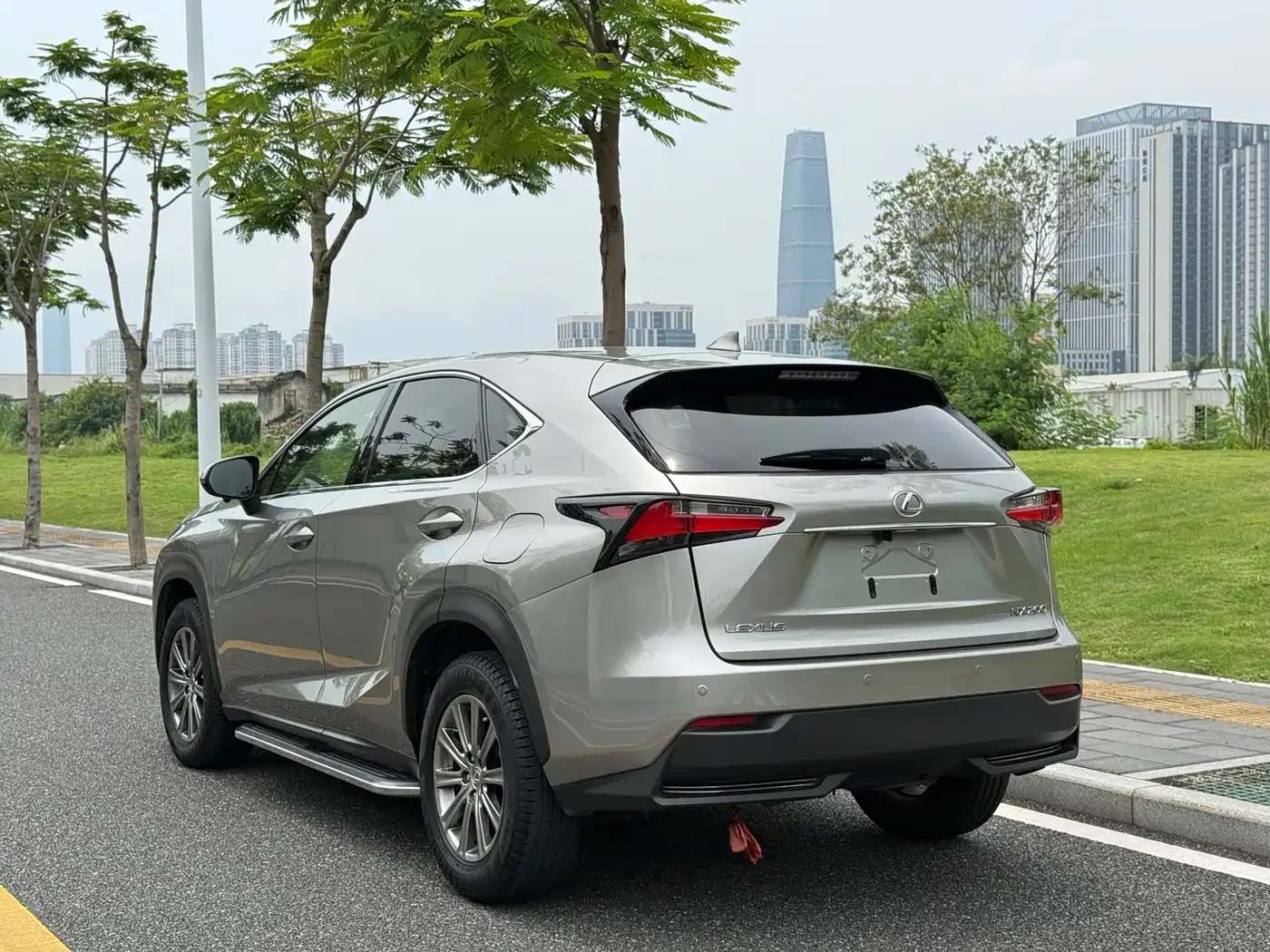 Фото 4 - Lexus NX