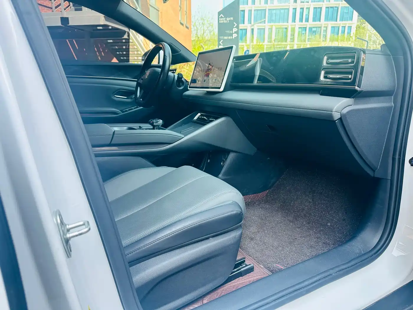 BYD Qin L 2025 DM-i Smart Drive Edition 80KM Leading фото 16