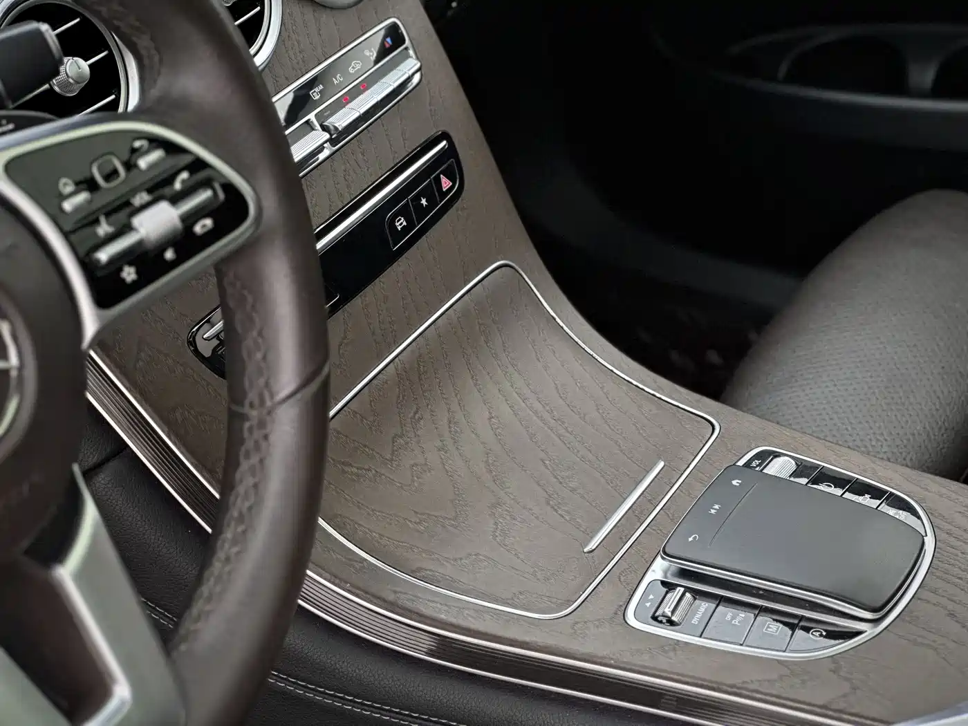 Mercedes-Benz GLC 2022 Model GLC 260 L 4MATIC Luxury Edition фото 7