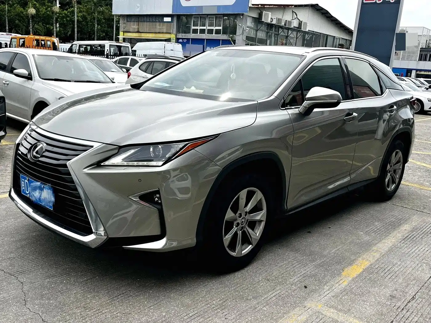 Photo 1 - Lexus RX