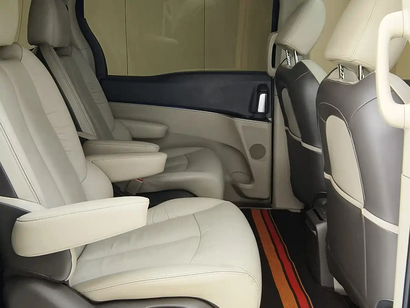 Buick GL8 2011 3.0L XT Luxury Business Flagship фото 13