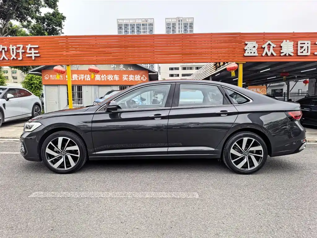Volkswagen Sagitar 2023 300TSI DSG Excellence Edition фото 6