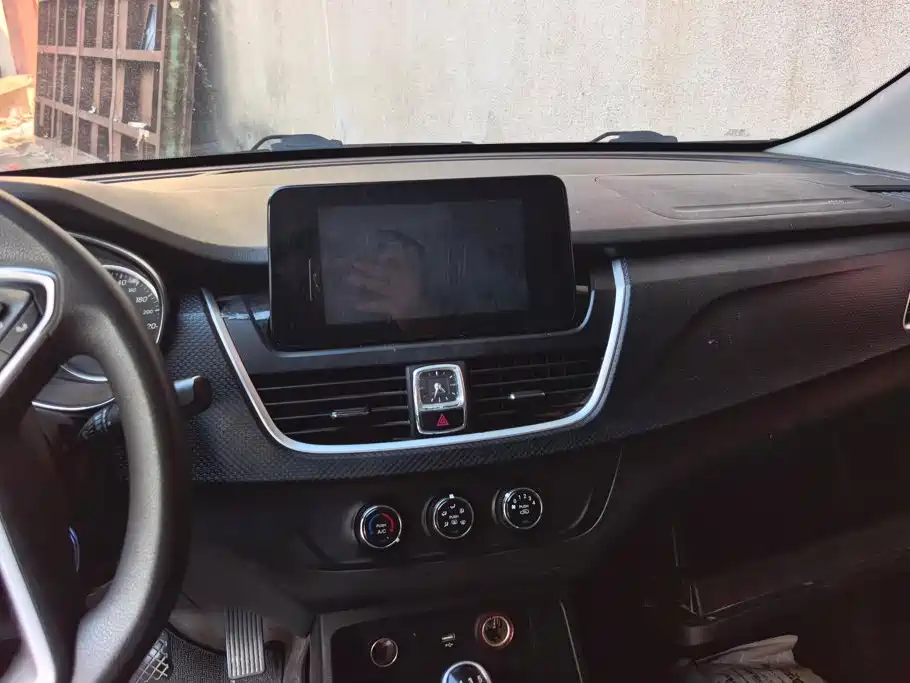 Baojun 730 2020 2019 1.5L Manual Fashion Edition 7-Seater China VI