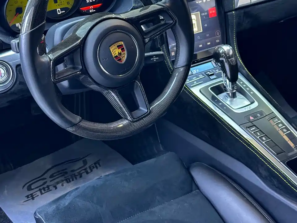 Porsche 718 2018 Cayman 2.0T фото 10