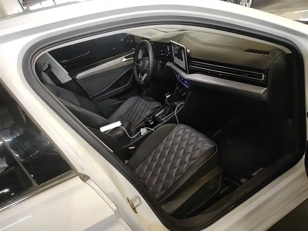 Volkswagen Sagitar 2025 300TSI DSG Surpass Edition фото 25