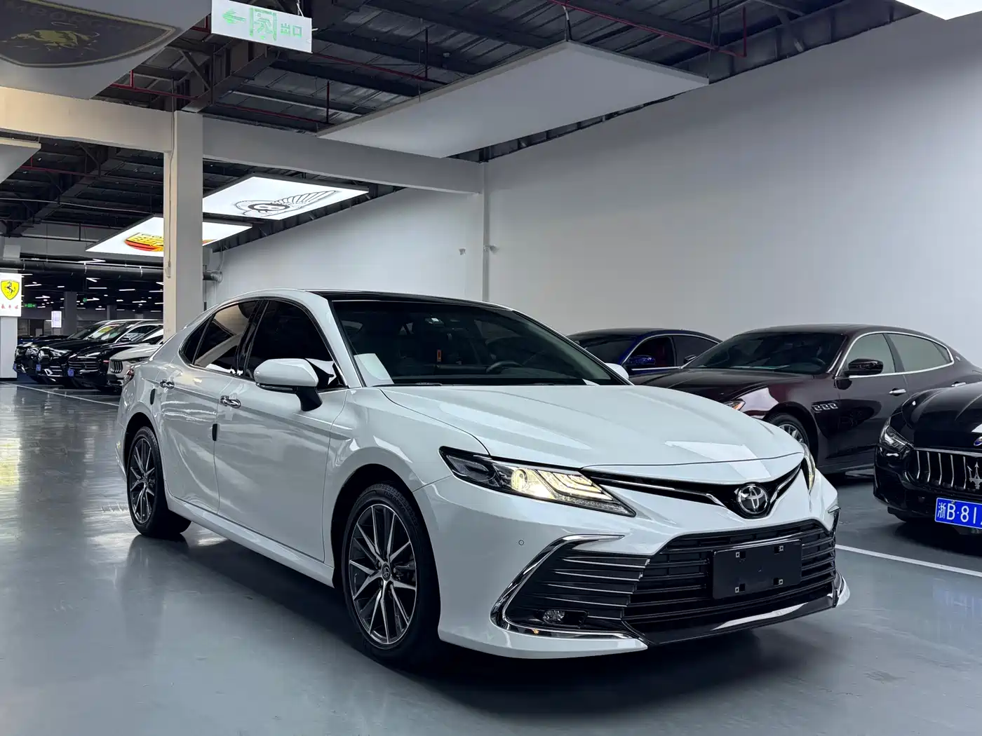 Toyota Camry 2021 2.5G Luxury Edition фото 3