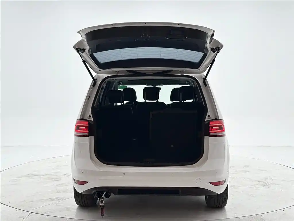 Volkswagen Touran 2021 Touran L 280TSI DSG Comfort Edition 7-seater фото 8