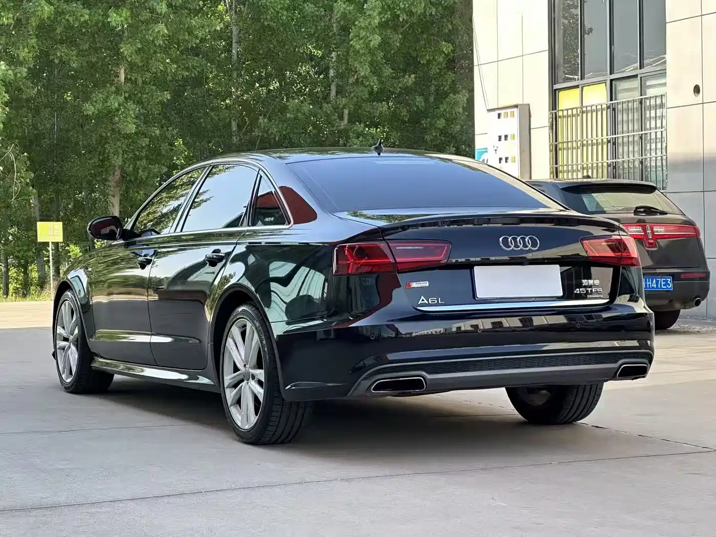 Audi A6L 2018 30th Anniversary 45 TFSI quattro Sport фото 4