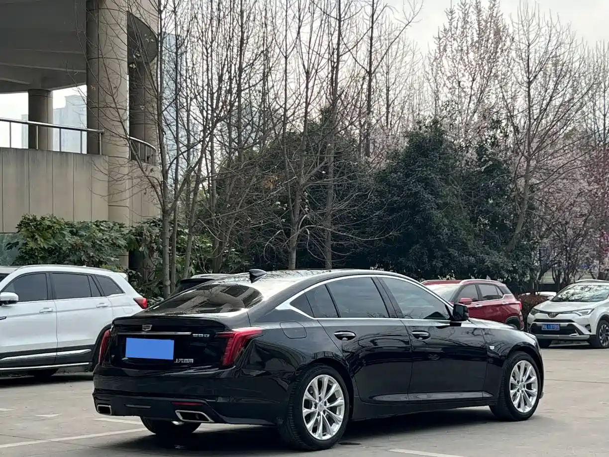 CADILLAC CT5