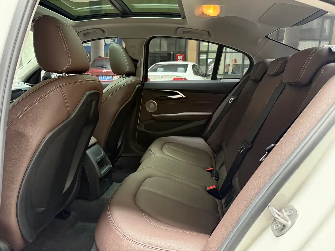 BMW 1 Series 2021 Facelift 120i M Sport Shadow Edition фото 10