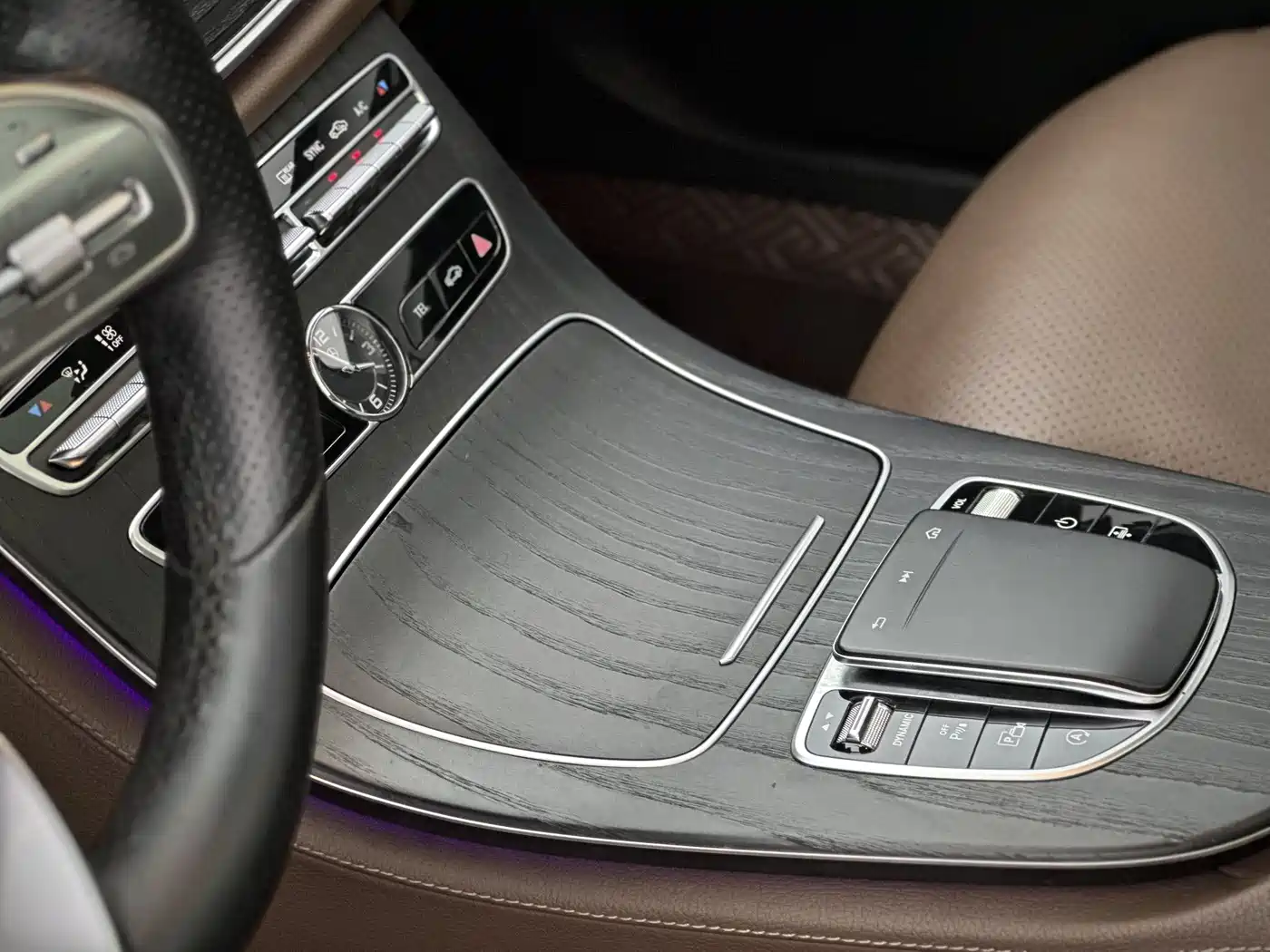 Mercedes-Benz E-Class 2020 E 300 L Sport Luxury Model фото 11