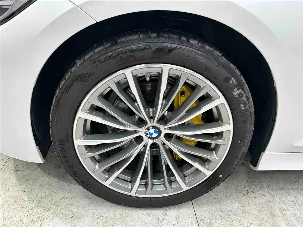 BMW 3 Series 2022 320i Sport Package фото 20