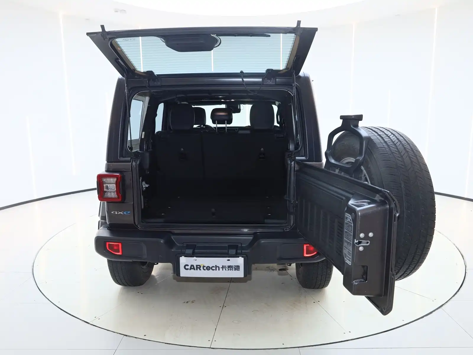صورة 9 - Jeep Wrangler 4xe