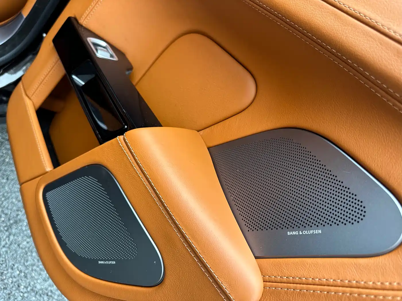 Aston Martin Rapide 2013 6.0L S фото 12