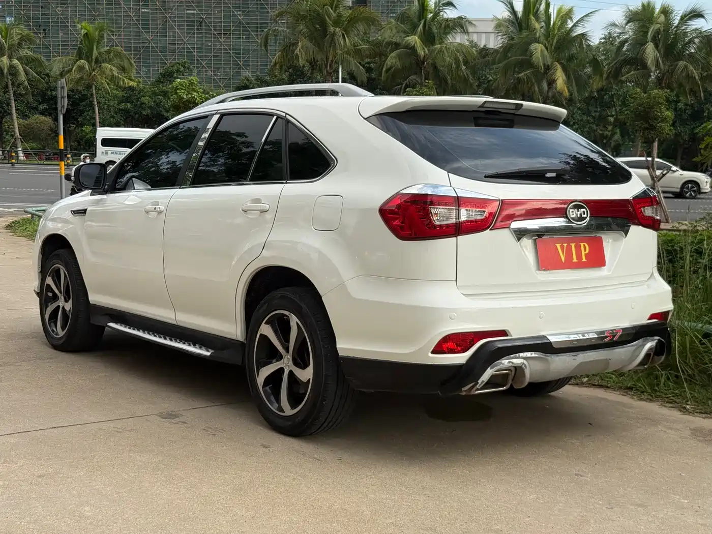 BYD S7 2016 2.0T Automatic Premium Model фото 7