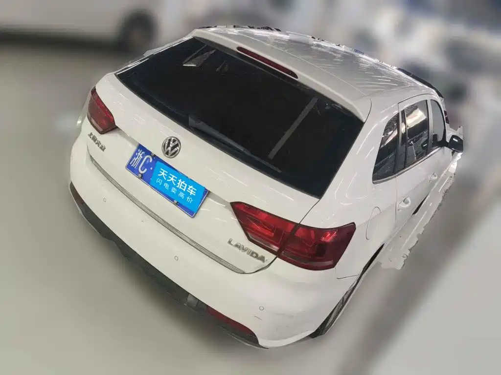 Фото 2 - Volkswagen Lavida Tour
