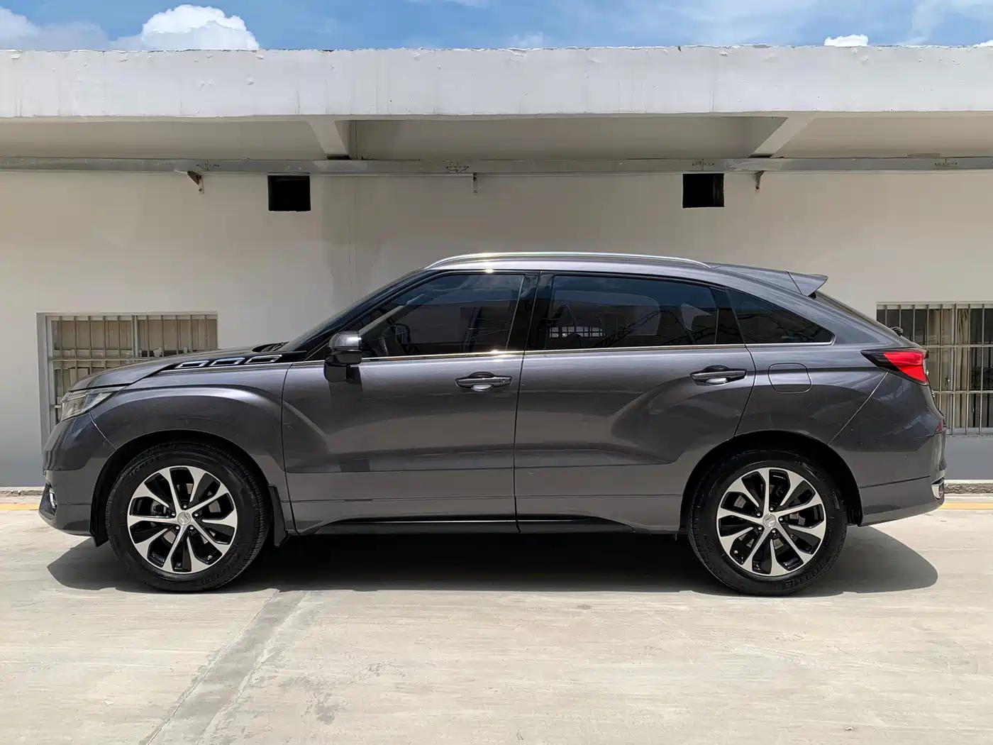 Honda Avancier 2017 2017 240TURBO 2WD Premium Edition