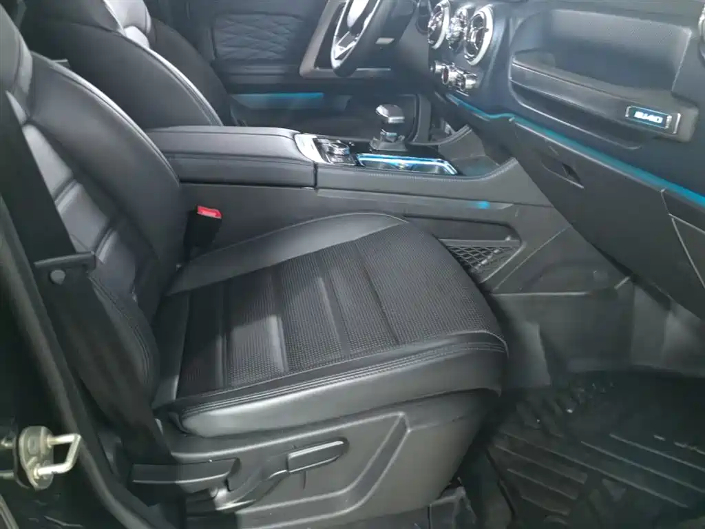 BAIC ORV Beijing Offroad BJ40 2024 2.0T Urban Hunter Glory Edition фото 25