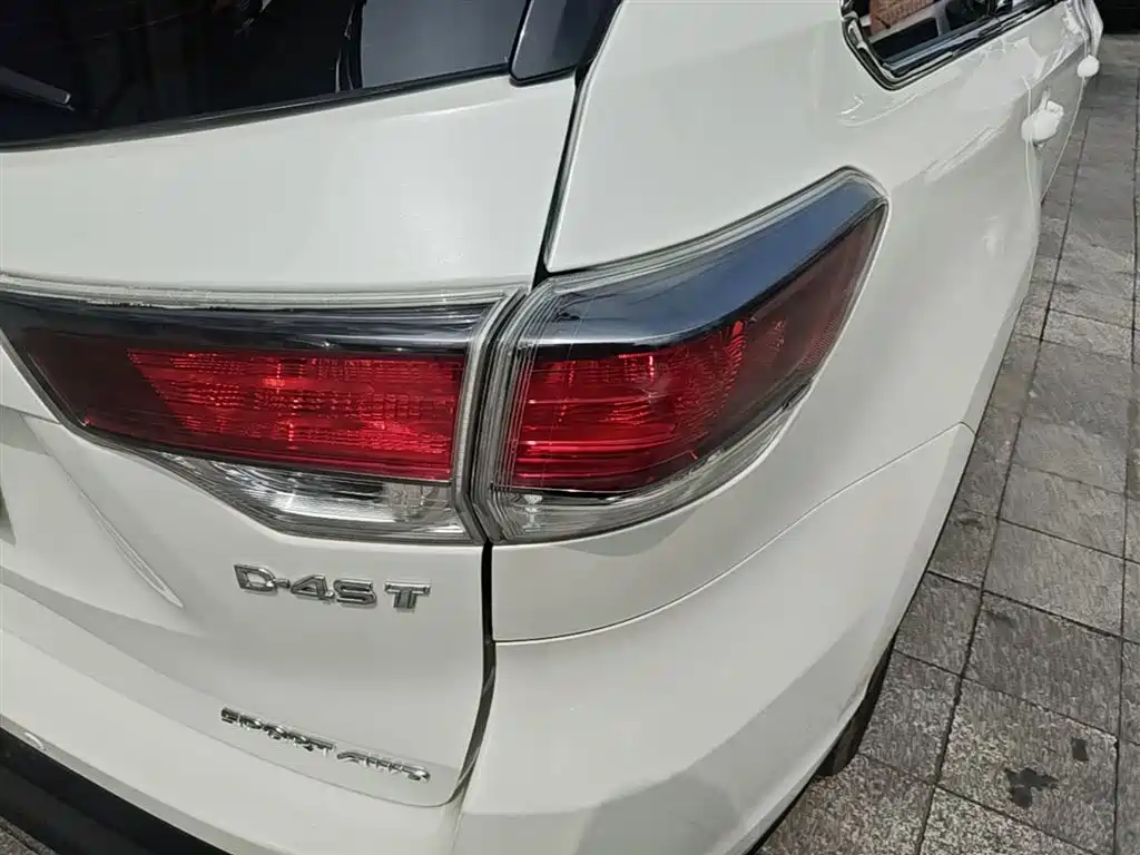 Toyota Highlander 2017 2.0T 4WD Premium 7-Seater фото 8