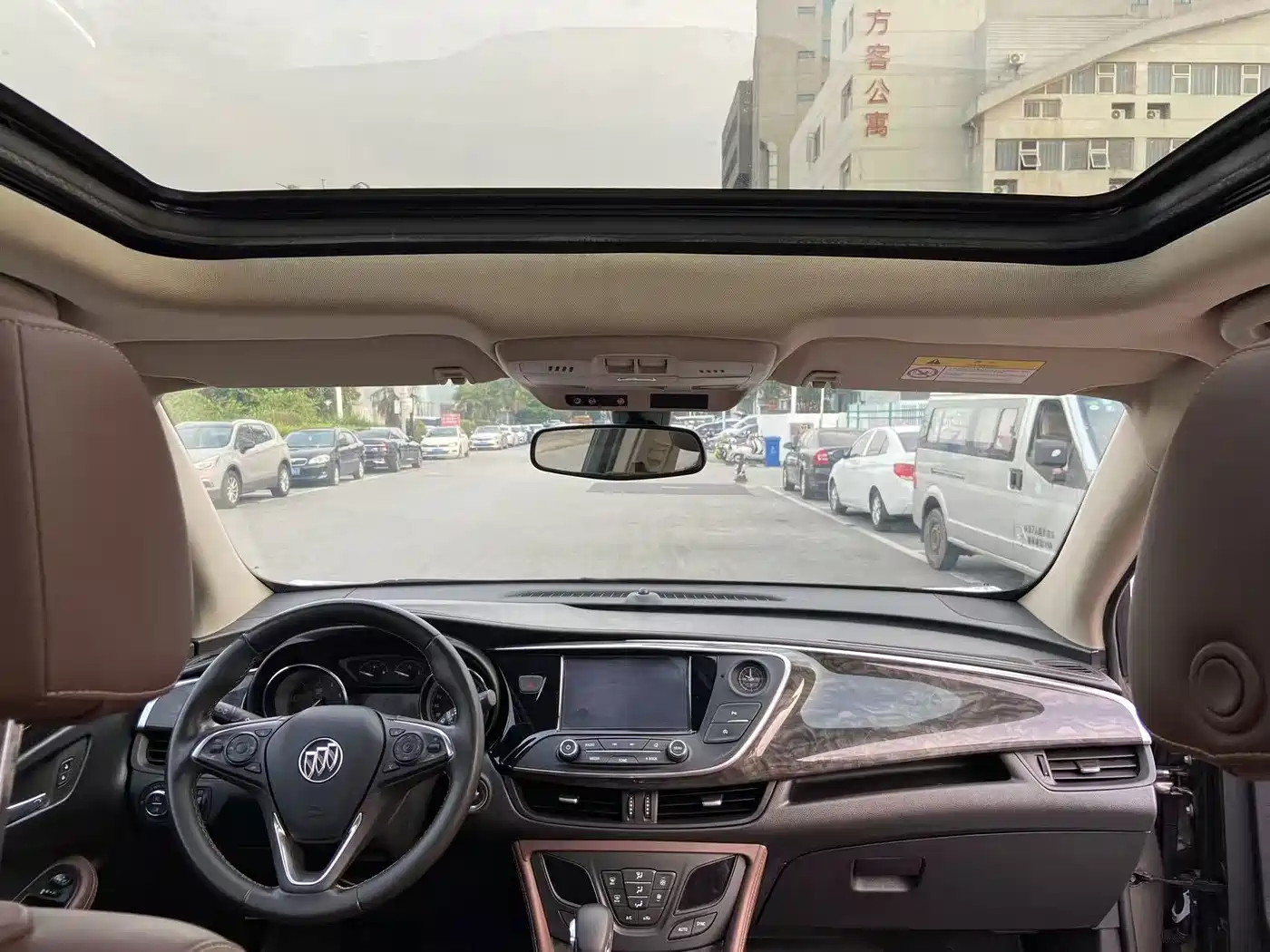 Фото 10 - Buick Envision Plus